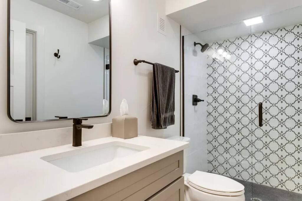 Brand New Two Room Apartment Building On A Park Denver Ngoại thất bức ảnh